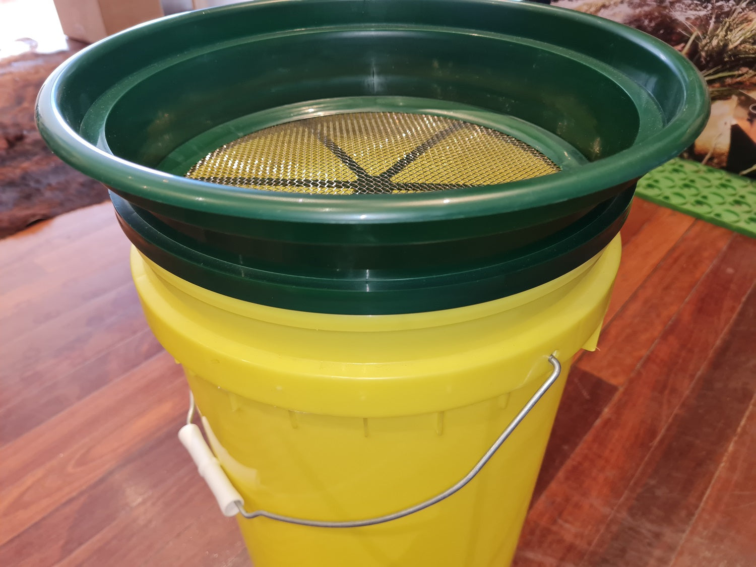 Bucket Sieve Sampling 1/8 inch or 8 mesh Bucket Sieve